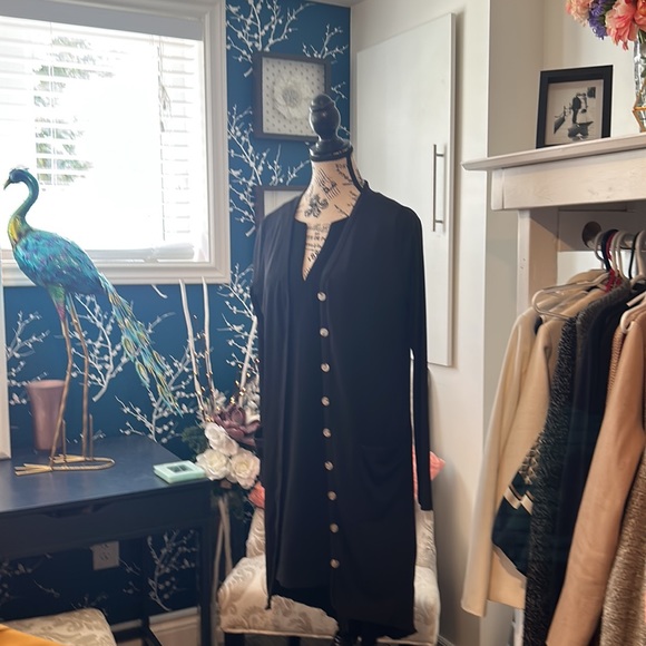 Stunning little black dress!! Size L - Picture 12 of 16